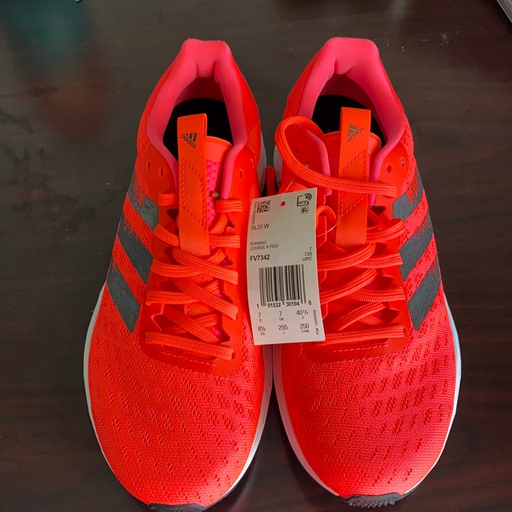 Adidas light strike running shoes SL20